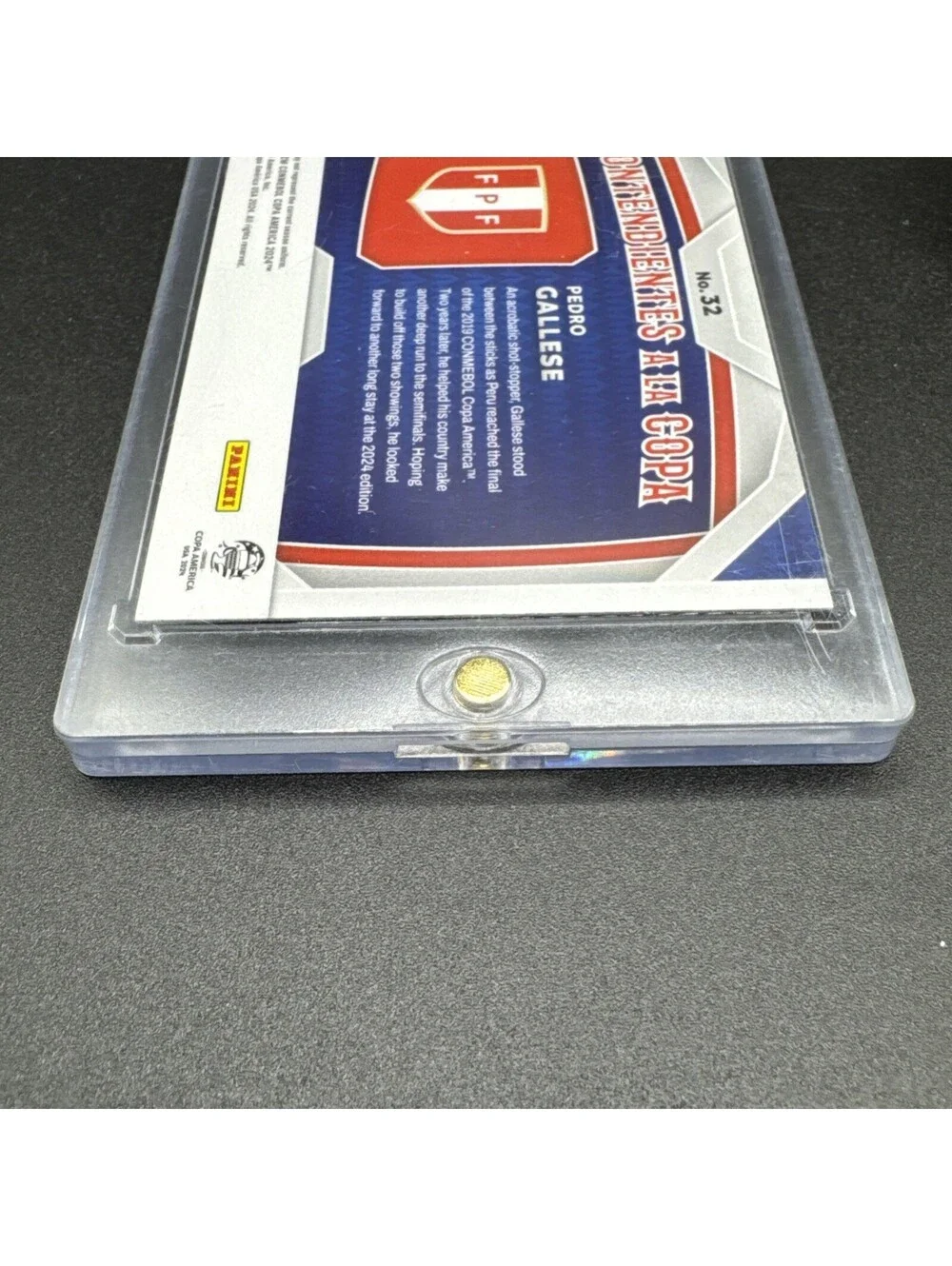 Pedro Gallese Panini Prizm Contendientes a la Copa No 32 - 2024 with Protector